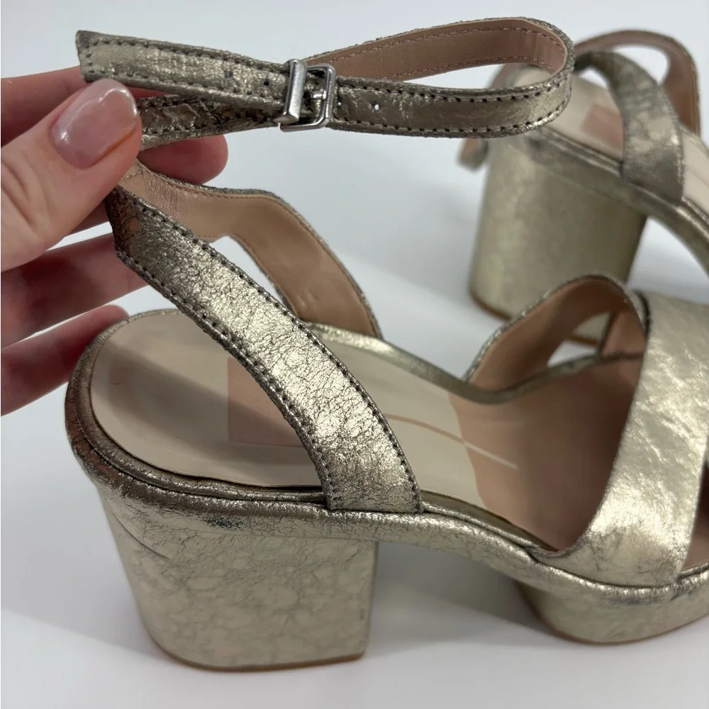 Dolce Vita Laisha Platform Heeled Sandal in Platinum Metallic